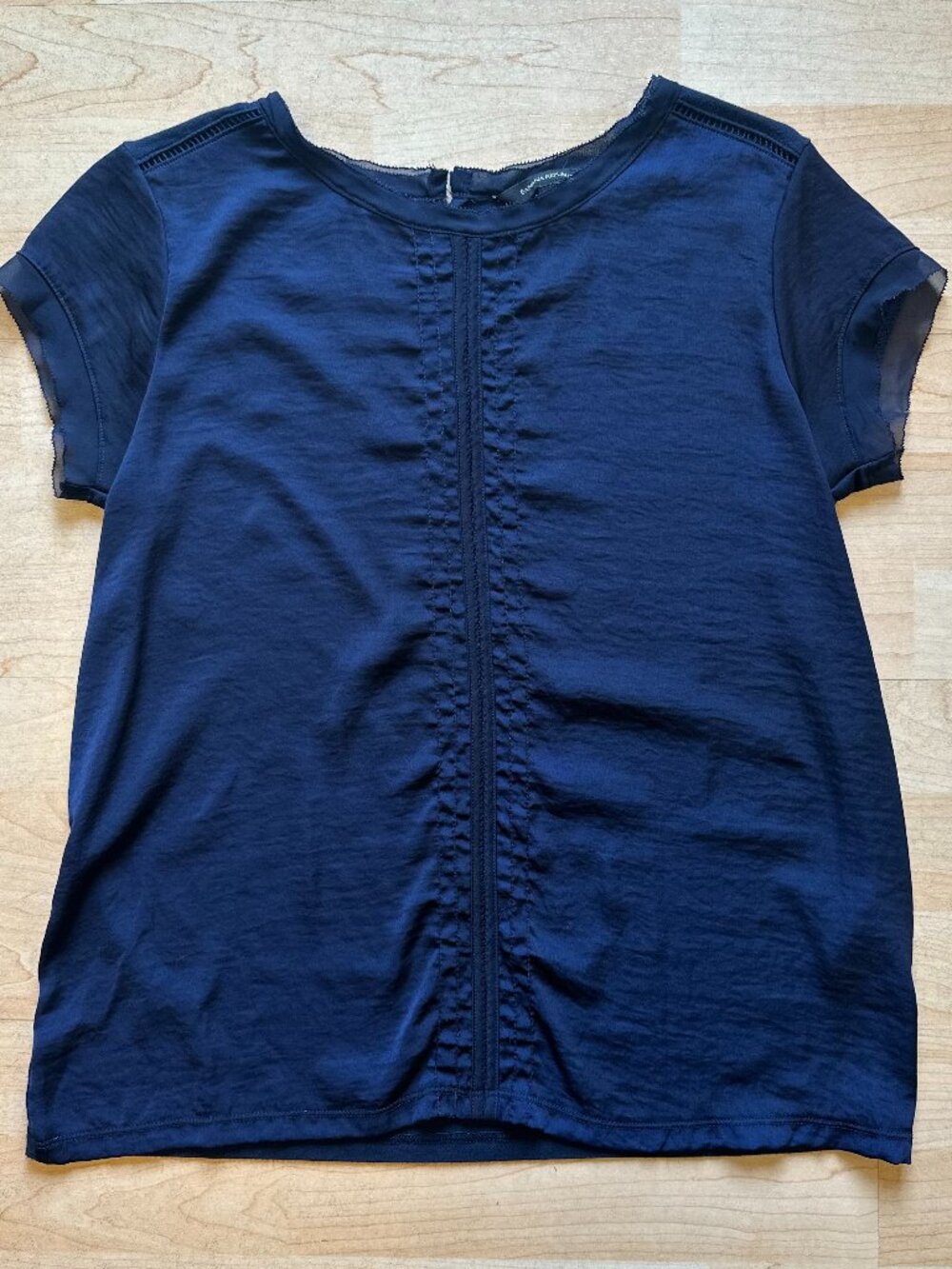 Banana Republic navy breezy top - size XS (true XS)